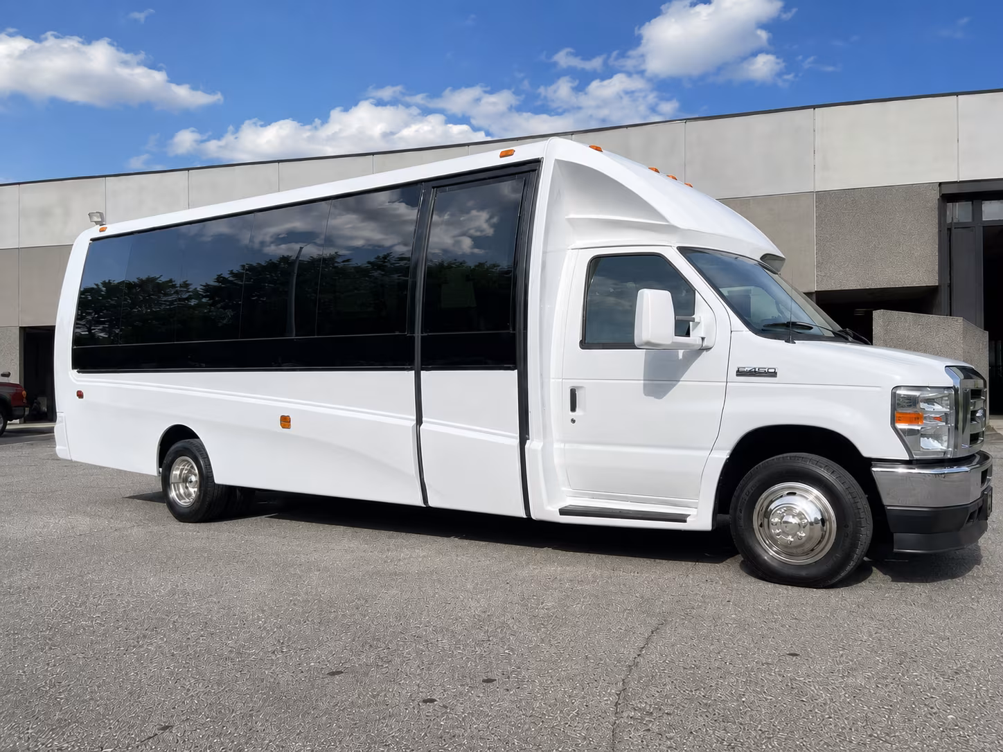 longviewcharterbuscompany com can connect you with buses for kilgore rangerettes and rangers games