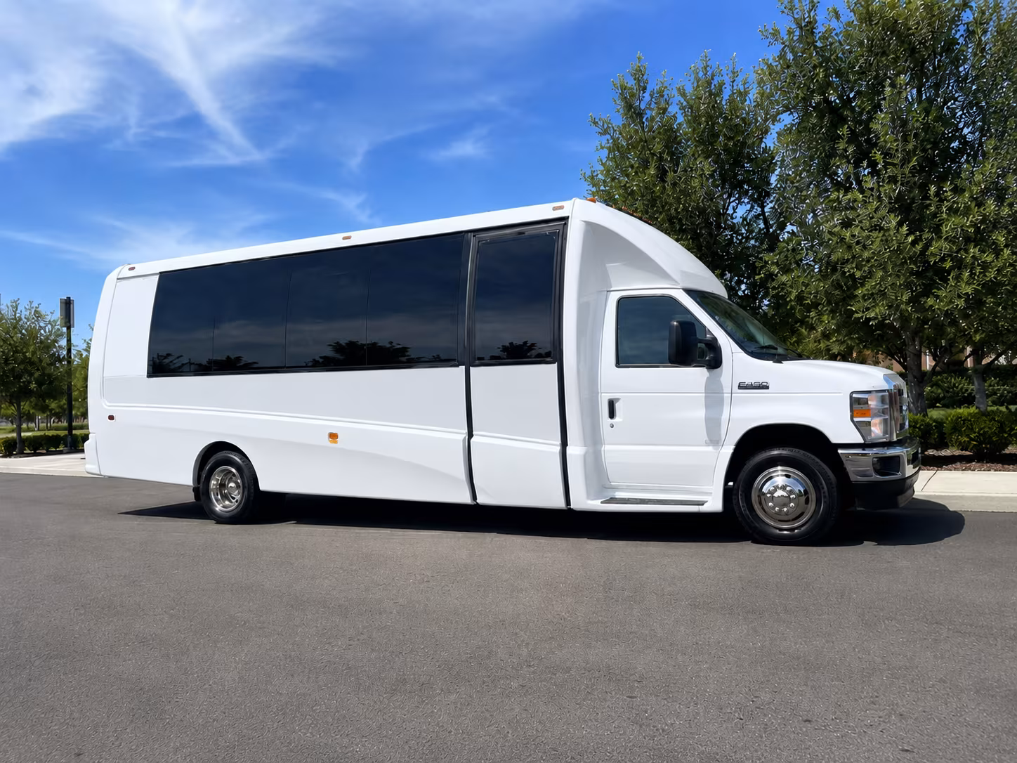 planning airport transfers for out of town wedding guests longviewcharterbuscompany com makes it simple