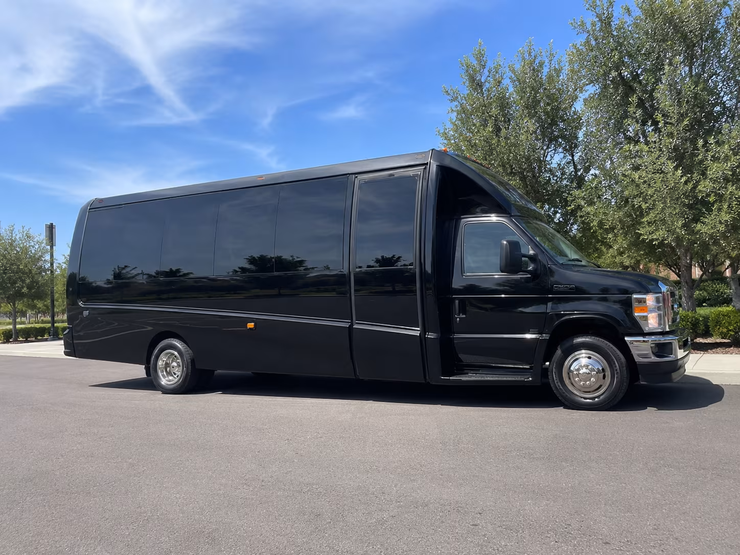 what makes longviewcharterbuscompany com the smart way to find longview prom transportation